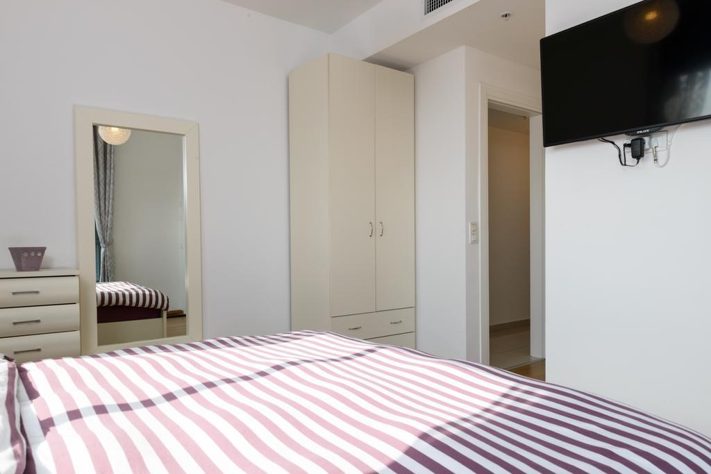 Apartment Tlv Premium Sarona Tower